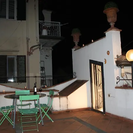 S.zanobi Courtyard House W/ Terrace Appartamento