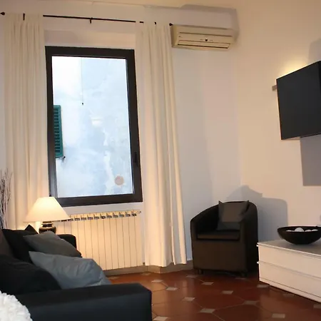 S.zanobi Courtyard House W/ Terrace Appartamento