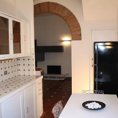 S.zanobi Courtyard House W/ Terrace *