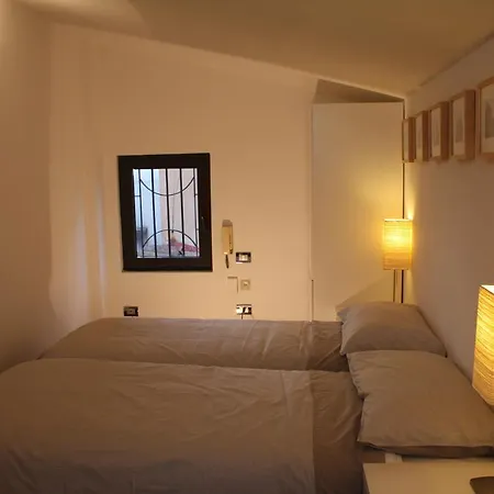 Apartment S.zanobi Courtyard House W/ Terrace Florence