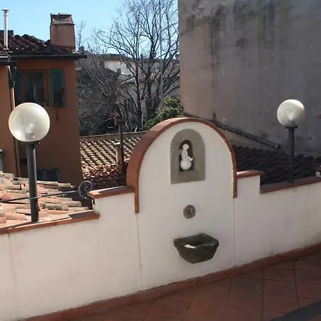 Apartment S.zanobi Courtyard House W/ Terrace Florence